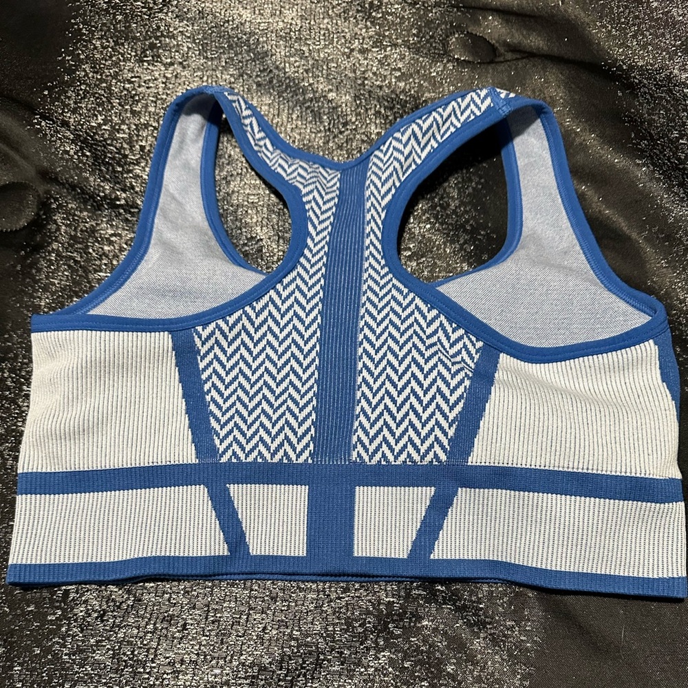 Fabletics Set - Picture 2 of 8